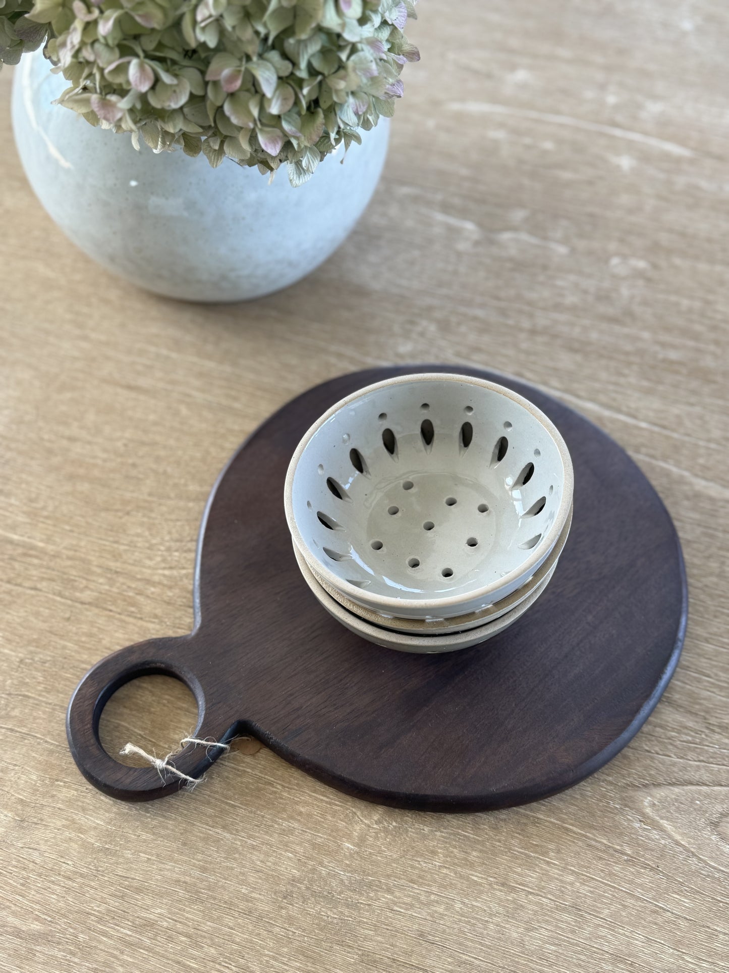 Stoneware Berry Bowl Set